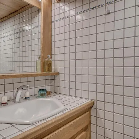 2 Avec Balcons, Wifi Et Parking A Proximite Des Pistes - Jaillet - Fr-1-453-292 * Megève